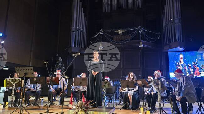 Духовият оркестър в Добрич представи празничния концерт „Духът на Коледа“