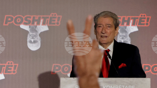 Лидерът на основната опозиционна партия в Албания призова за засилване на демонстрациите срещу настоящото правителство през януари