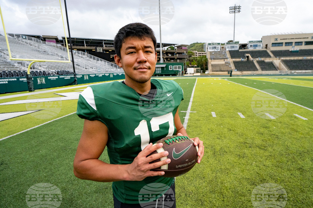 Hawaii Japanese Kicker Football
