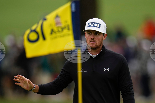 Pereira Retires Golf