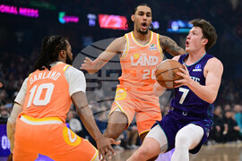 Hornets Cavaliers Basketball