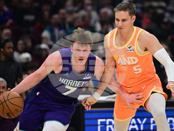 Hornets Cavaliers Basketball