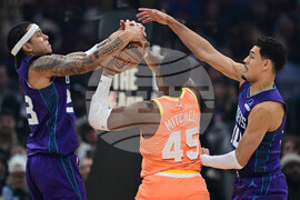 Hornets Cavaliers Basketball