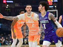 Hornets Cavaliers Basketball