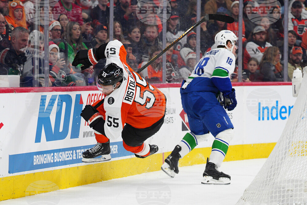 Canucks Flyers Hockey