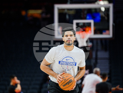 Pistons Trail Blazers Basketball