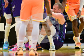 Hornets Cavaliers Basketball