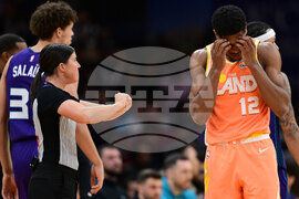 Hornets Cavaliers Basketball