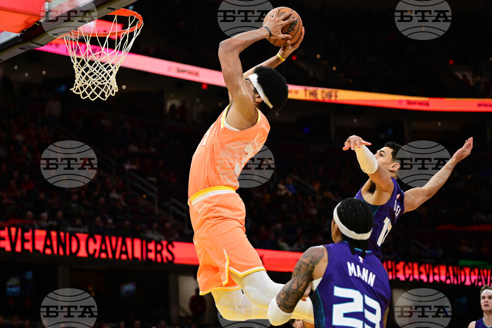 Hornets Cavaliers Basketball