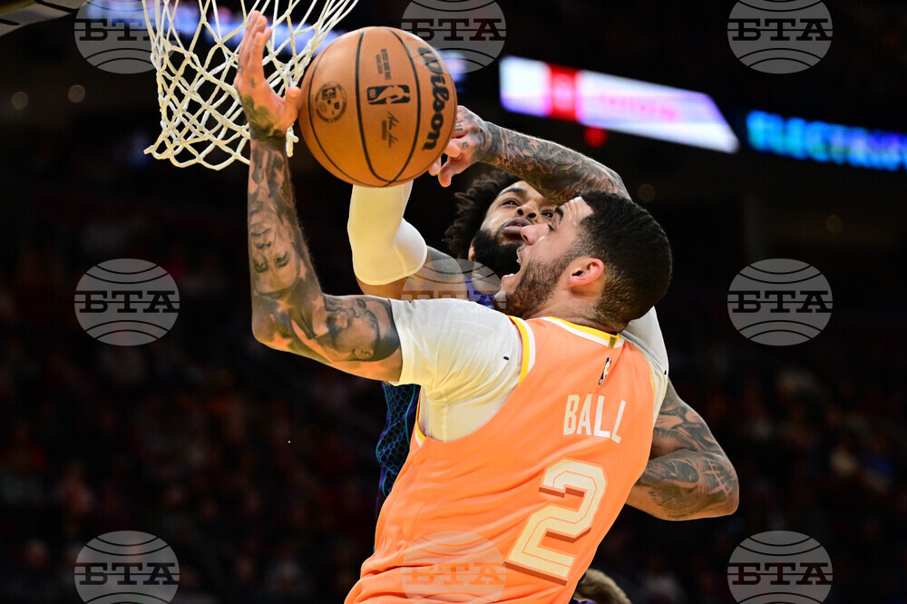 Hornets Cavaliers Basketball