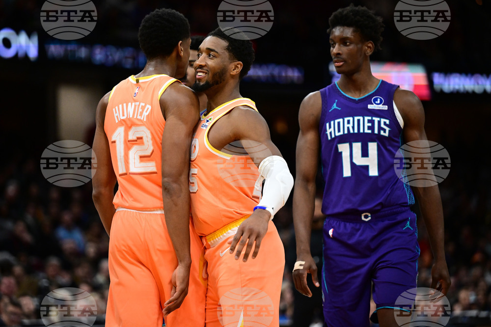 Hornets Cavaliers Basketball