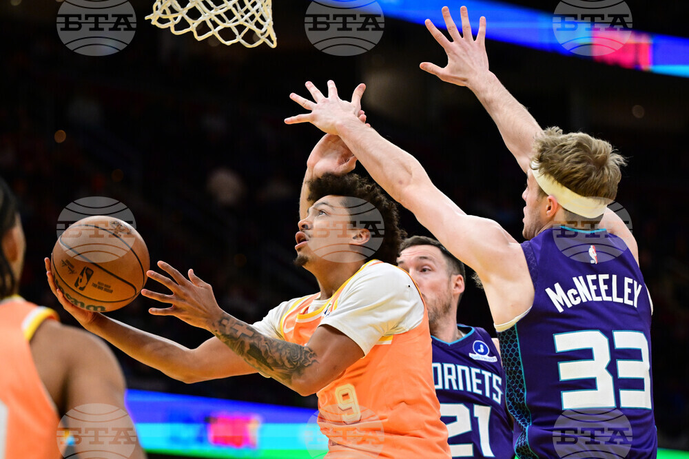 Hornets Cavaliers Basketball