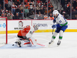 Canucks Flyers Hockey