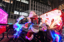 New York Daily Life Holiday Lights