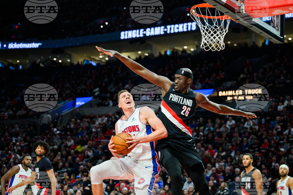 Pistons Trail Blazers Basketball