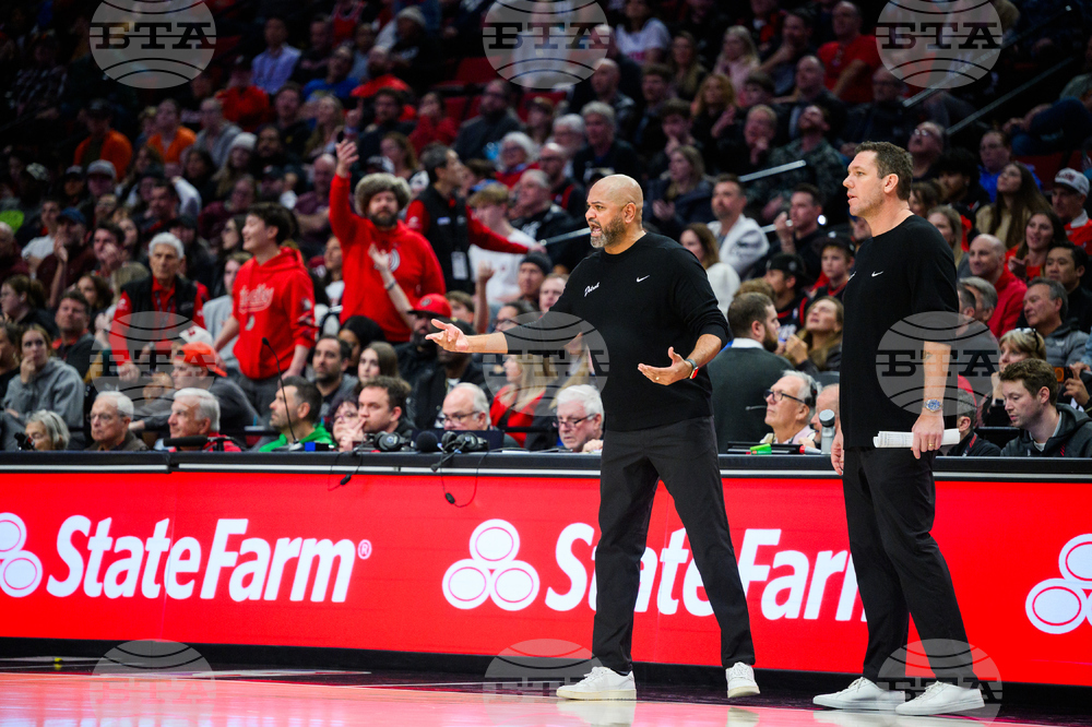 Pistons Trail Blazers Basketball