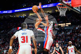 Pistons Trail Blazers Basketball