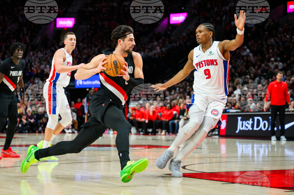 Pistons Trail Blazers Basketball