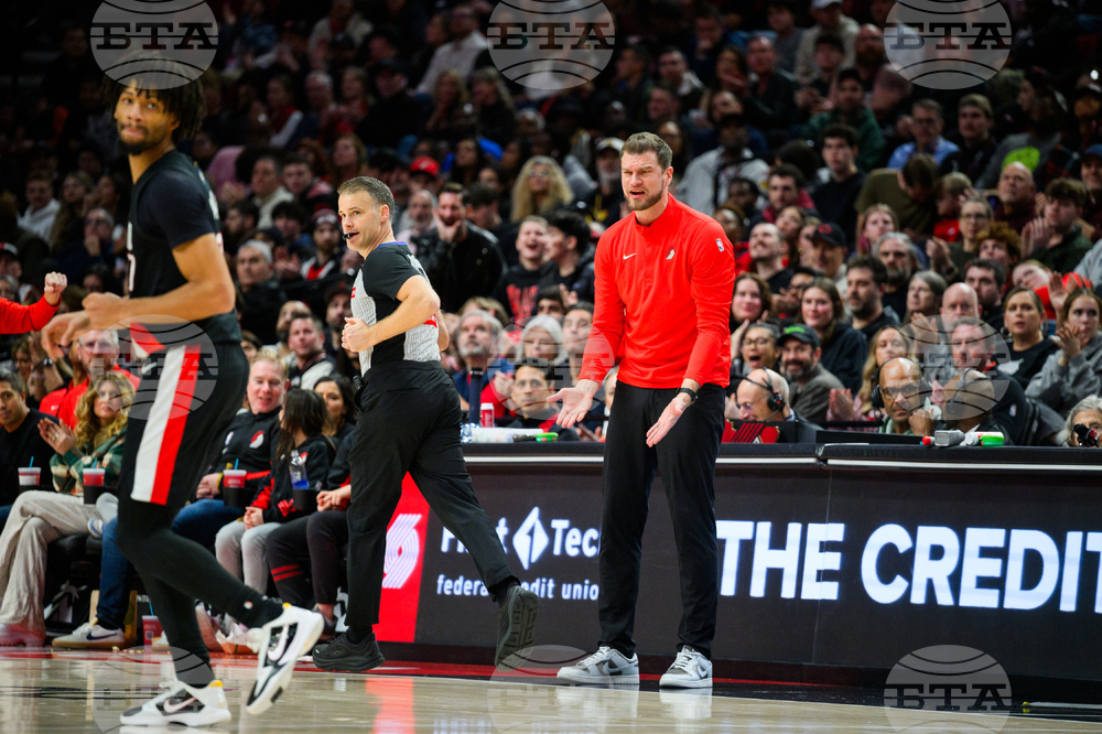 Pistons Trail Blazers Basketball