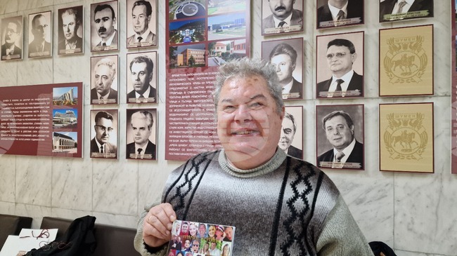 Книгата "Усмивките на Шумен" ще бъде представена през януари в Регионалната библиотека "Стилиян Чилингиров"