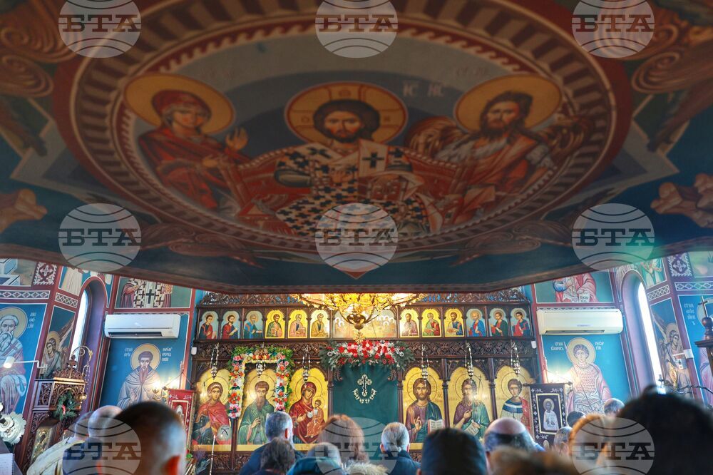 Храм „Св. Наум Охридски" - литургия за празника на преподобния Наум Охридски