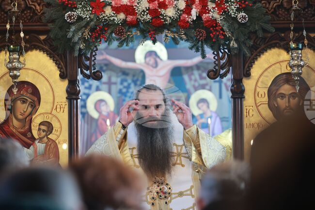 Преподобният Наум Охридски се присъединява към учениците на светите братя Кирил и Методий и участва в просвещението на народа ни, каза епископ Йоан