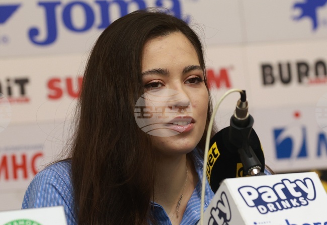 Две победи, четири ремита и загуба записаха българските шахматистки в първия ден на европейското първенство за жени в Батуми