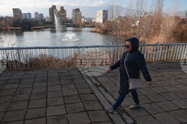 Столица - зима - време