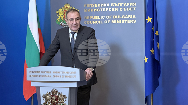 Близо 25 млн. лв. осигурява правителството в оставка за услугата "Топъл обяд" за 67 000 души, съобщи министър Борислав Гуцанов