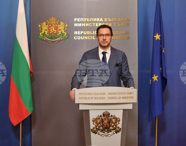 Министерски съвет - Даниел Митов - брифинг
