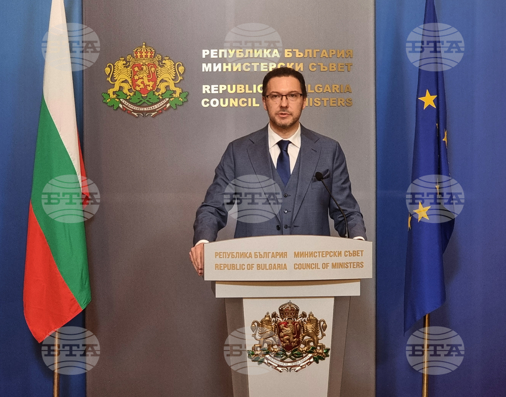 Министерски съвет - Даниел Митов - брифинг