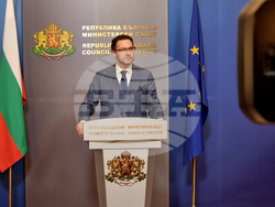Министерски съвет - Даниел Митов - брифинг