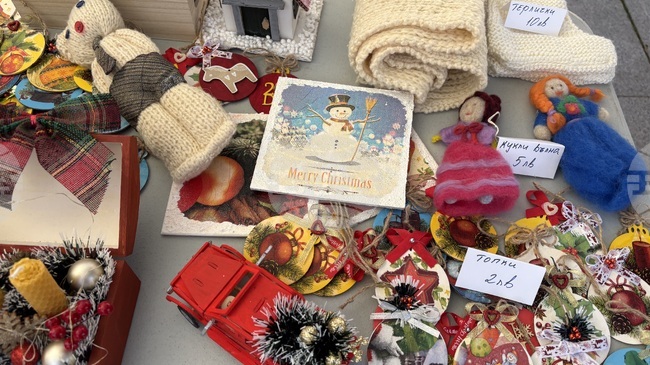 Коледен базар в училището в Свети Влас събра близо 23 хил. лв. за благотворителна кауза