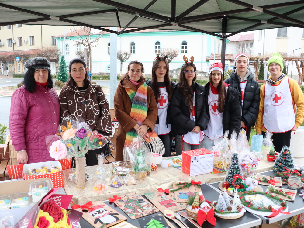 Община Ардино: Коледен благотворителен базар под мотото „Елате, купете, дарете – заеднов името на доброто!“ в подкрепа на Бюлбюл Хасан