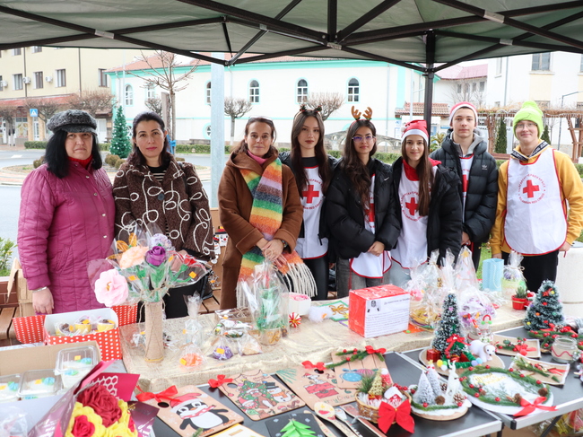 Община Ардино: Коледен благотворителен базар под мотото „Елате, купете, дарете – заеднов името на доброто!“ в подкрепа на Бюлбюл Хасан