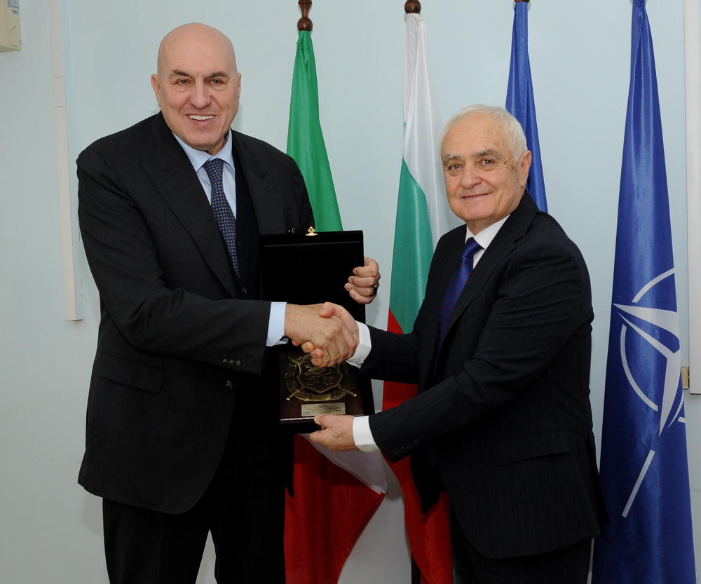 Министрите на отбраната на България и Италия подписаха споразумение за сътрудничество между двете държави 