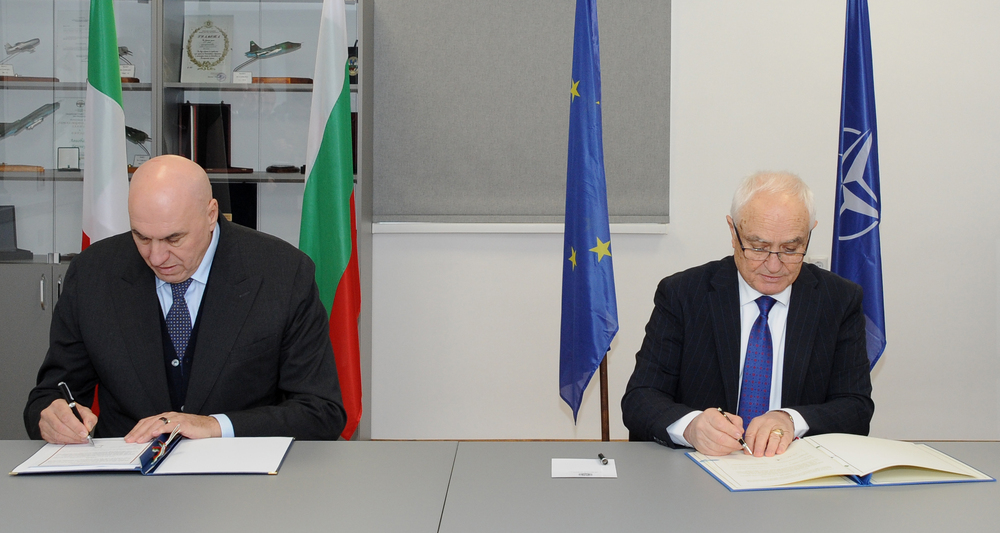  Bulgaria, Italy Sign Cooperation Agreement on Joint Use of Military Facilities in SE Bulgaria