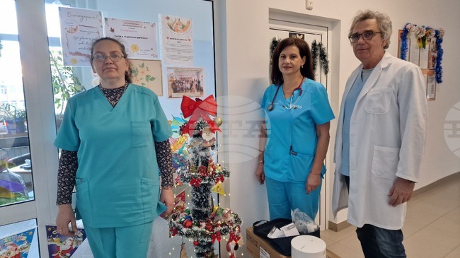 Семейство от Смолян дари 15 инхалатора на Детско отделение в МБАЛ "Д-р Братан Шукеров"