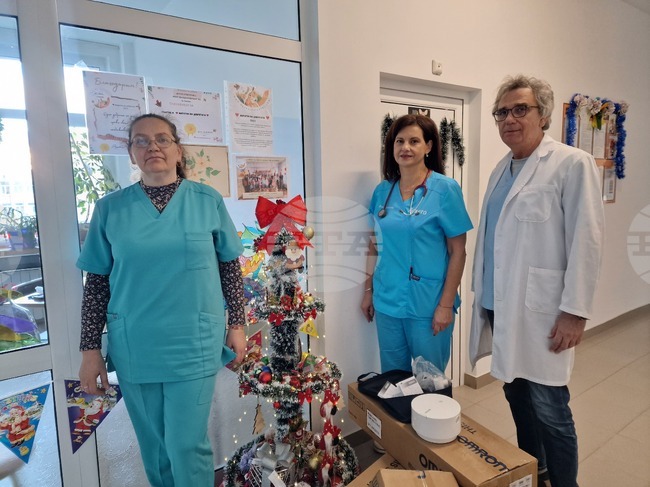 Семейство от Смолян дари 15 инхалатора на Детско отделение в МБАЛ "Д-р Братан Шукеров"