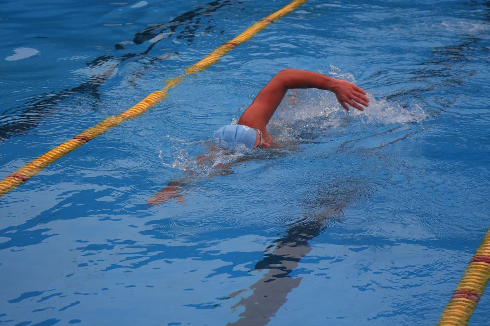 Тодор Цветков преплува 3 километра в ледените води на басейна на комплекс „Дунав“ в Русе