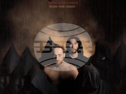 Директорът на Народния театър Васил Василев постави „Носорози“ в Скопие, снимка – Народен театър/Shindarsky 