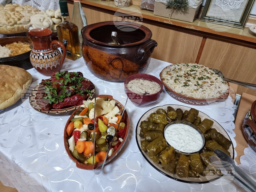 Брезник - „Стари плетива и зимни вкусотии от Граово“ - изложба