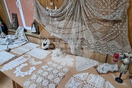 Брезник - „Стари плетива и зимни вкусотии от Граово“ - изложба