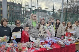 Петрич - училище „Гоце Делчев“ - благотворителен коледен базар