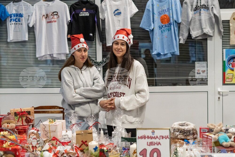 Благотворителният базар на баскетболен клуб Дунав събра над 6 хиляди лева за момиче със сколиоза 