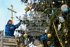 Russia New Year Preparation