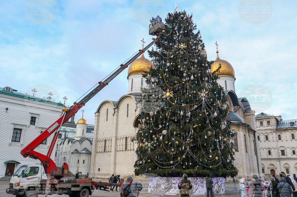 Russia New Year Preparation