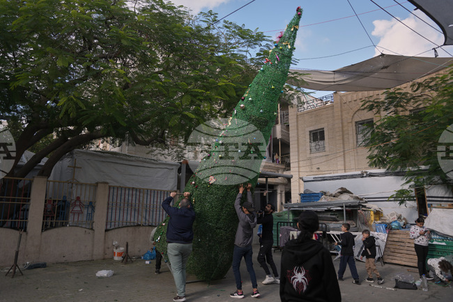 APTOPIX Israel Palestinians Gaza Christmas