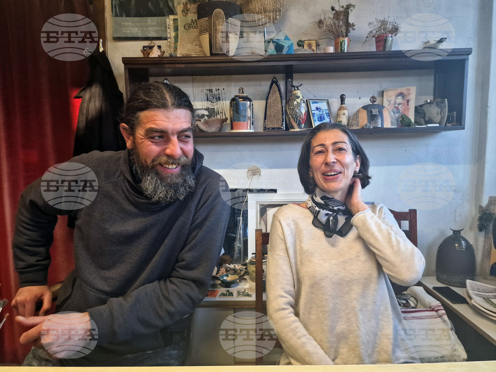 Априлци - художници - керамично студио