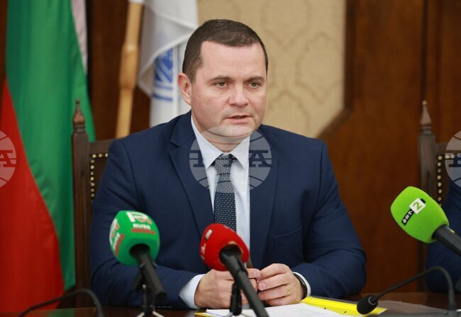 Годината беше предизвикателна, защото започнахме работа по много проекти, каза кметът на Русе Пенчо Милков